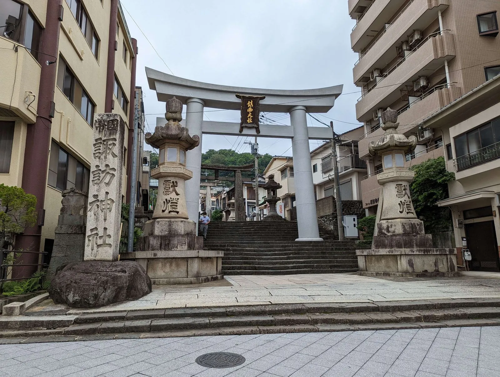 諏訪神社の鳥居